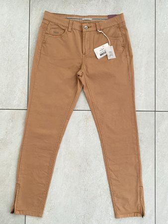Leichte Damen Hose von NILE. Gr. S. NEU. Regular.
